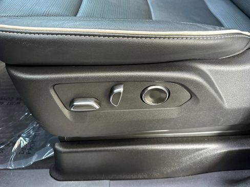 Used 2025 Cadillac Escalade Premium Luxury w/ LPO, Floor Liner Package AWD/4WD image 14