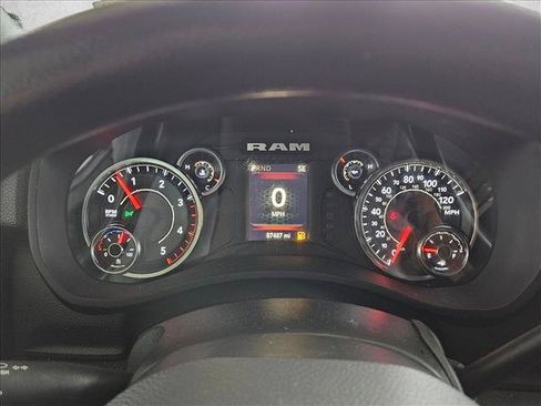 Used 2024 RAM 3500 Tradesman w/ Chrome Appearance Group AWD/4WD image 10