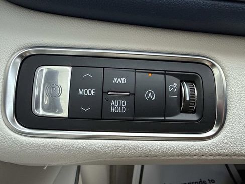 Used 2026 Buick Enclave Avenir w/ Super Cruise Package AWD/4WD image 52