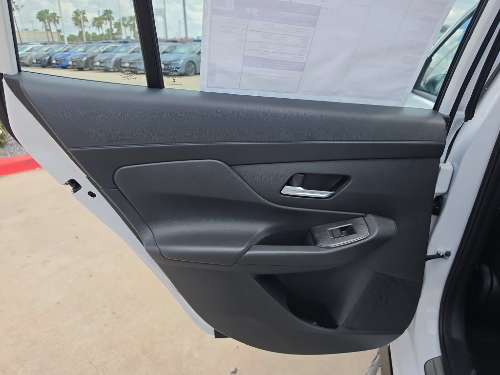 New 2027 Nissan Sentra SR w/ Floor Mat Package FWD image 38