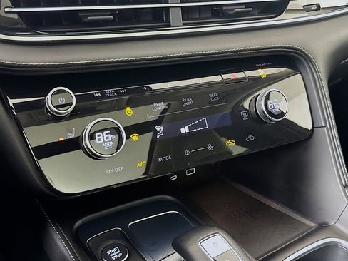 Used 2023 INFINITI QX60 Luxe image 13