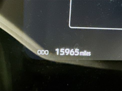 Certified 2024 Toyota Sequoia Platinum image 4