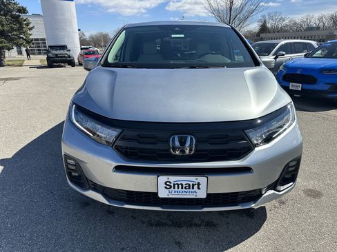 Certified 2025 Honda Odyssey EX-L image 8