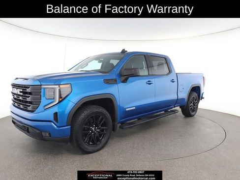 Used 2023 GMC Sierra 1500 Elevation w/ LPO, Elevation Black Package AWD/4WD image 3