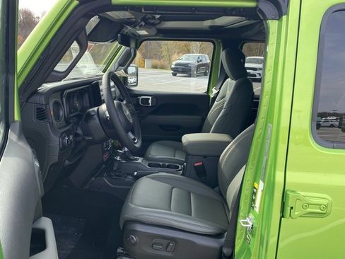 New 2026 Jeep Gladiator Mojave image 15