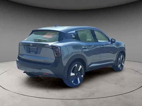Certified 2025 Nissan Kicks SR w/ SR Premium Package AWD/4WD image 9