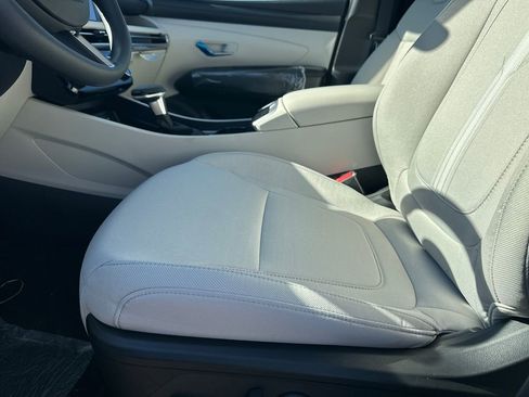 New 2025 Hyundai Tucson SEL image 9