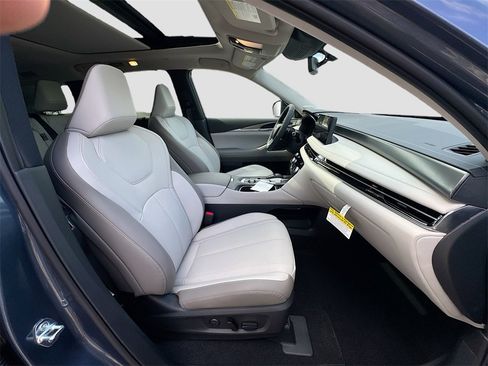 Used 2026 INFINITI QX60 Luxe w/ Cargo Package image 32