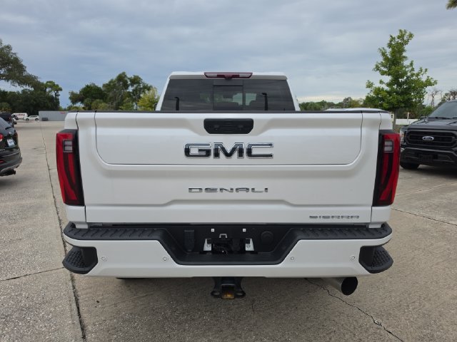 Used 2025 GMC Sierra 2500 Denali Ultimate AWD/4WD image 4