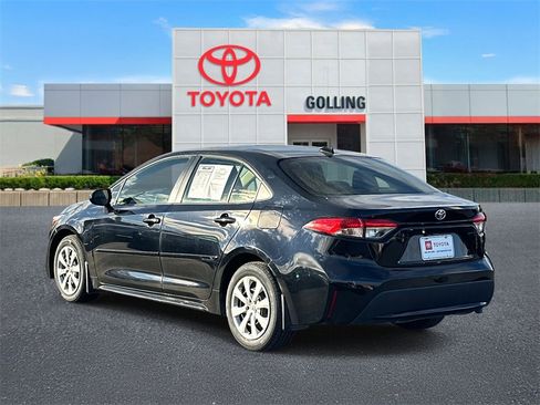 Used 2024 Toyota Corolla LE image 4