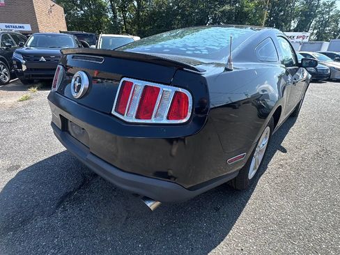 Used 2011 Ford Mustang Coupe w/ 101A Rapid Spec Order Code RWD image 5