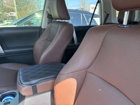 Used 2019 Toyota 4Runner Limited image 7