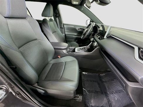 Certified 2024 Toyota RAV4 SE image 28