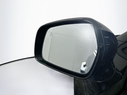 Used 2026 Kia Carnival FWD image 16
