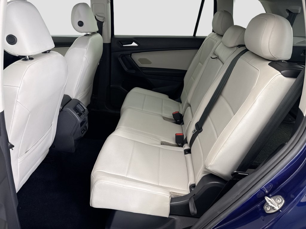 Used 2021 Volkswagen Tiguan SEL FWD image 20