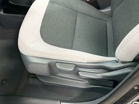 Used 2018 Chevrolet Bolt LT image 18