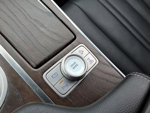 Used 2024 Genesis GV80 2.5T image 33