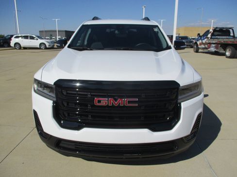 Used 2023 GMC Acadia SLE w/ Driver Convenience Package image 10