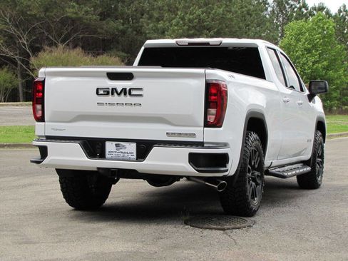 Used 2020 GMC Sierra 1500 Elevation w/ Elevation Value Package image 12