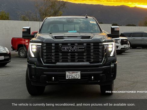 Used 2024 GMC Sierra 3500 Denali Ultimate image 8