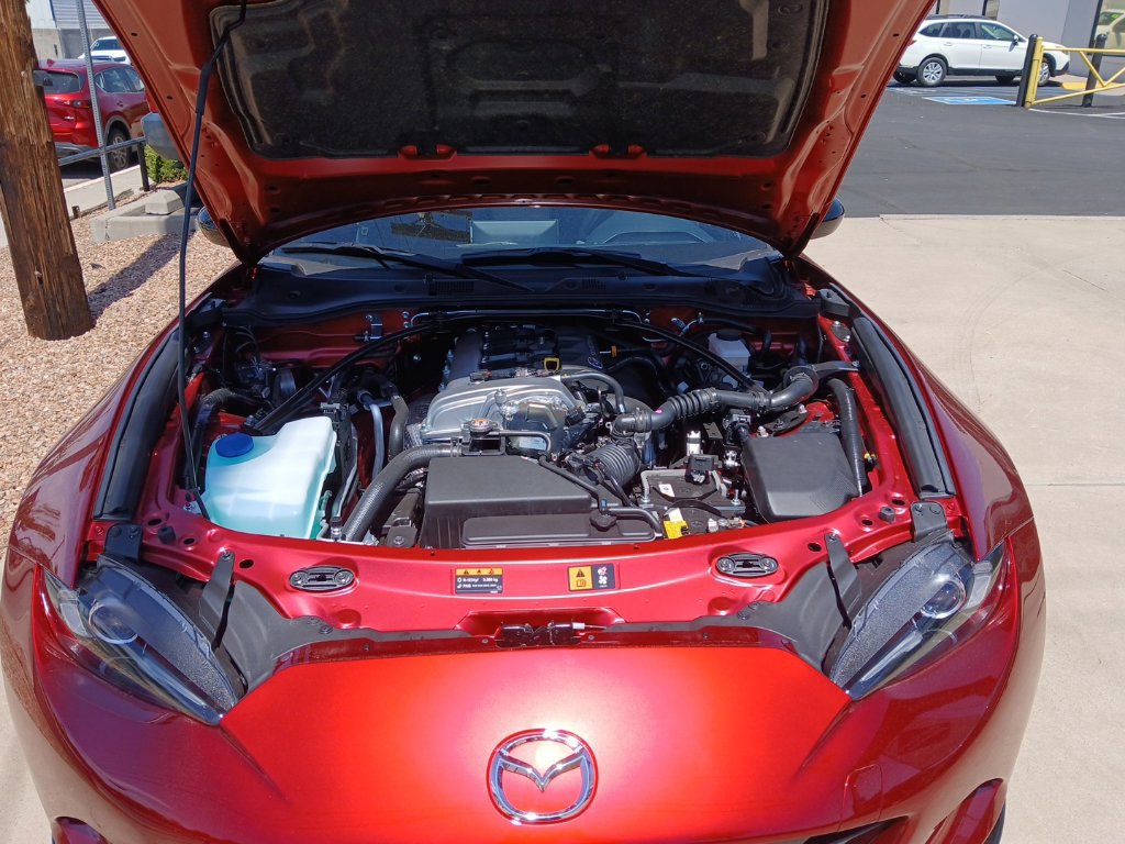 New 2026 MAZDA MX-5 Miata Club w/ Interior Package RWD image 4