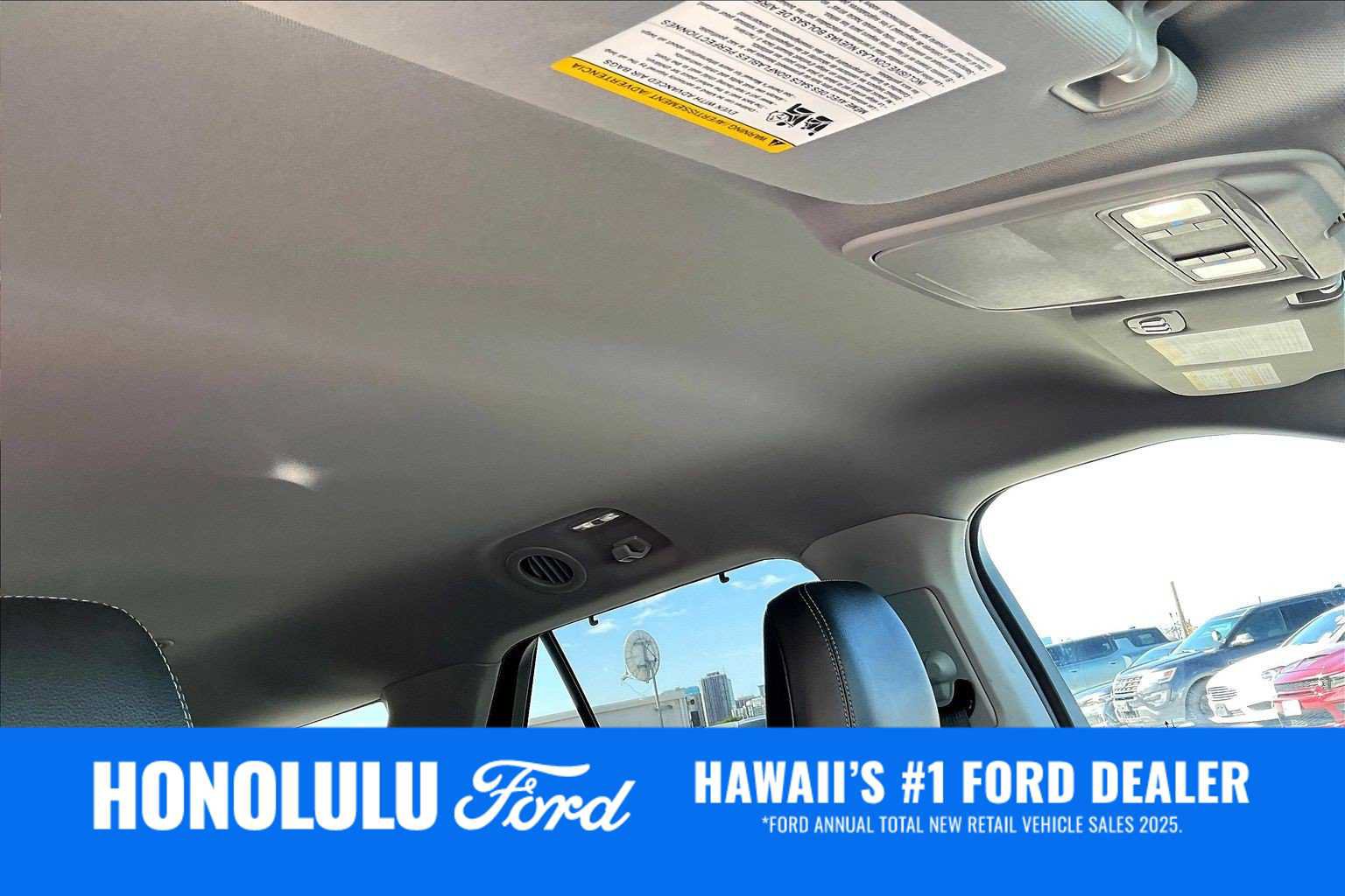 Used 2022 Ford Explorer Limited w/ Equipment Group 301A RWD image 30