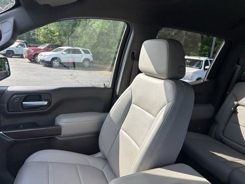 Used 2021 GMC Sierra 1500 SLT w/ X31 Off-Road Package image 16