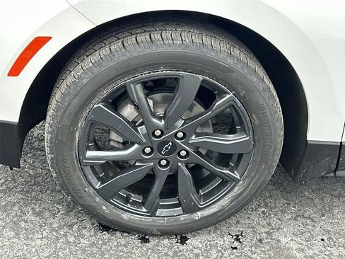 Certified 2023 Chevrolet Equinox RS image 32