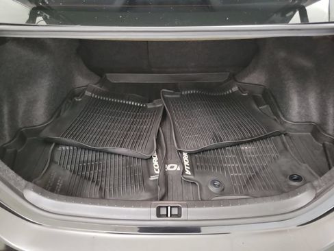 Used 2017 Toyota Corolla XLE FWD image 21