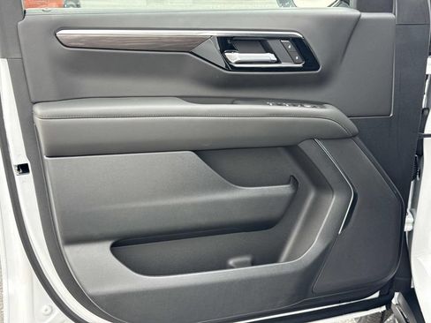 New 2026 Chevrolet Tahoe 4WD w/ 1FL Safety Package image 8