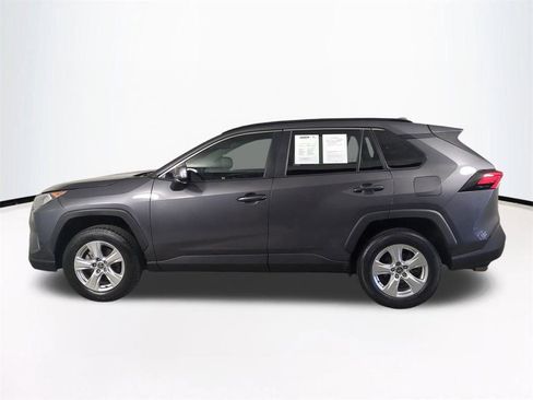 Used 2021 Toyota RAV4 XLE image 8