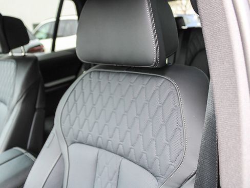 New 2026 BMW X5 xDrive50e image 24