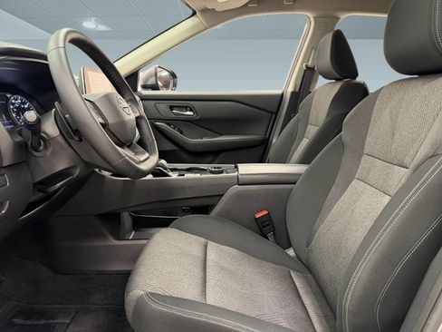 Used 2026 Nissan Rogue SV AWD/4WD image 4