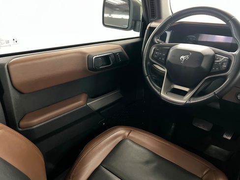 Used 2022 Ford Bronco Outer Banks AWD/4WD image 11