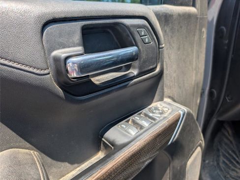 Used 2021 Chevrolet Silverado 1500 LT Trail Boss w/ Bed Protection Package AWD/4WD image 29