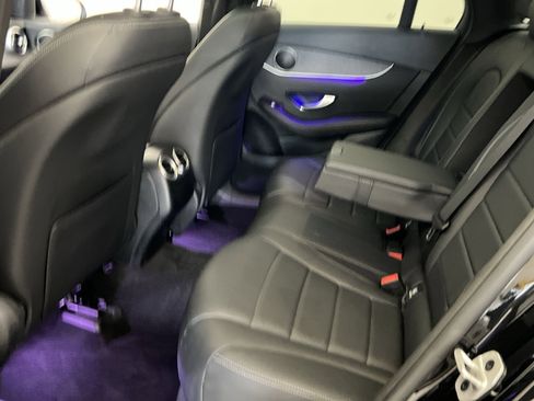 Used 2022 Mercedes-Benz GLC 300 4MATIC image 23