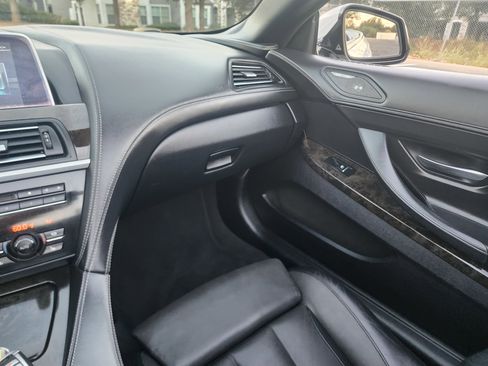 Used 2017 BMW 650i Convertible image 23