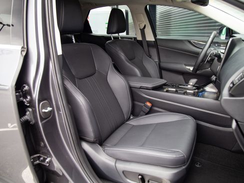 Used 2025 Lexus NX 350h AWD w/ Cold Area Package image 20