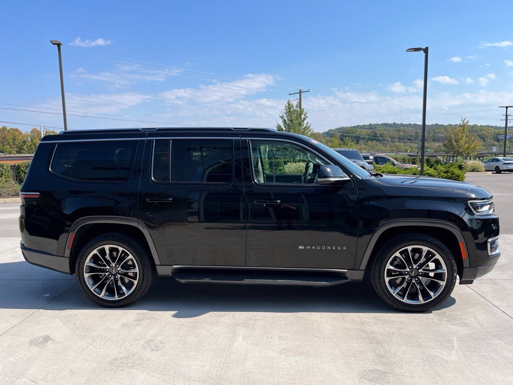 Used 2022 Jeep Wagoneer Series II w/ Premium Group I AWD/4WD image 22