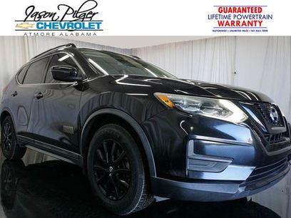 Used 2017 Nissan Rogue SV