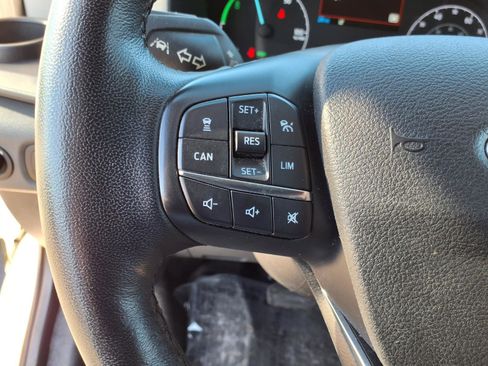 Certified 2022 Ford E-Transit Base image 20