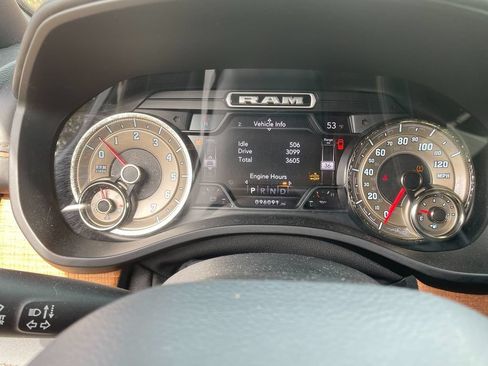 Used 2020 RAM 1500 Limited AWD/4WD image 18