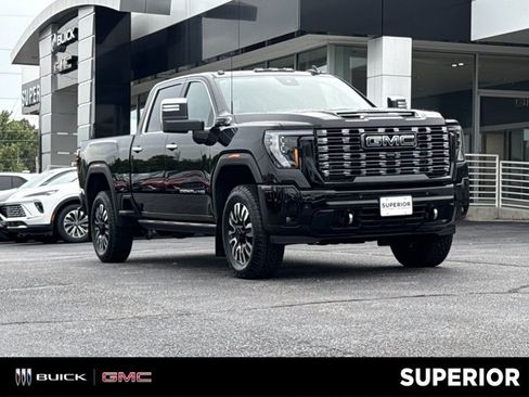 Used 2025 GMC Sierra 3500 Denali Ultimate AWD/4WD image 1