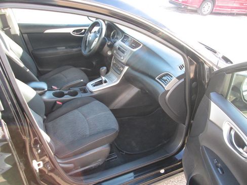 Used 2014 Nissan Sentra SV image 16