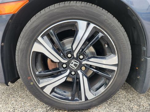 Used 2016 Honda Civic Touring image 5