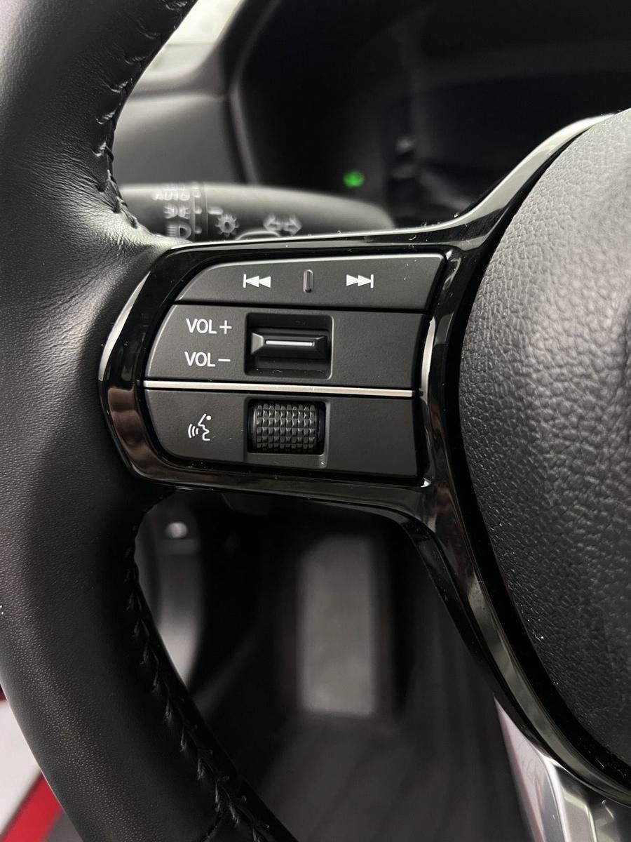 Used 2024 Honda Accord Touring image 11