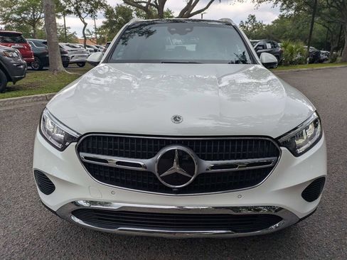Used 2024 Mercedes-Benz GLC 300 4MATIC image 9