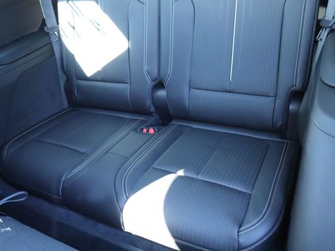 New 2026 Cadillac Vistiq Sport image 13