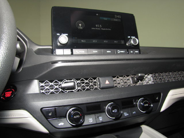 Certified 2025 Honda Accord SE image 30