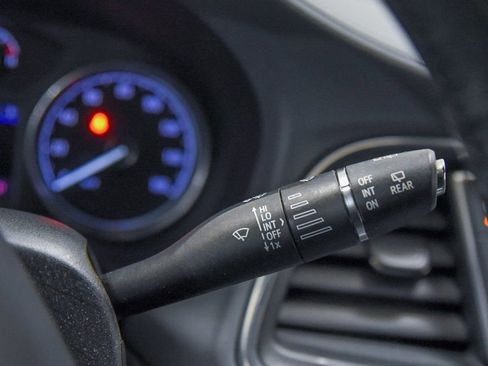 Used 2023 Buick Enclave Essence image 28